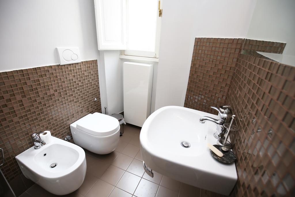 Giulietta Al Colosseo B&B Roma Phòng bức ảnh