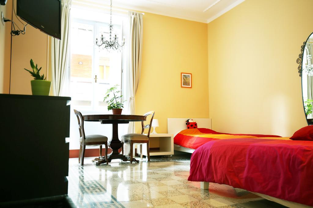 Giulietta Al Colosseo B&B Roma Phòng bức ảnh